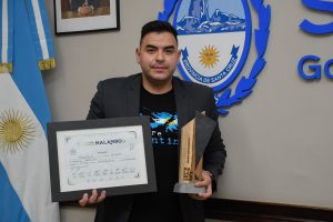 El Gobierno de la Provincia reconoció a Franco Flores, campeón nacional en el Festival de Malambo