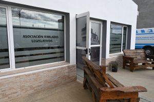 Salud junto a la CPS continúa con la vacunación antigripal para adultos mayores