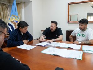 Vidal se reunió con el intendente Carambia para coordinar el inicio de obras en Las Heras