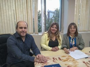 La ministra Cárdenas en Perito Moreno coordinó acciones con áreas de Discapacidad y Adultos Mayores