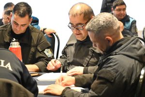 Se dio inicio a capacitación en inglés para personal de la Policía