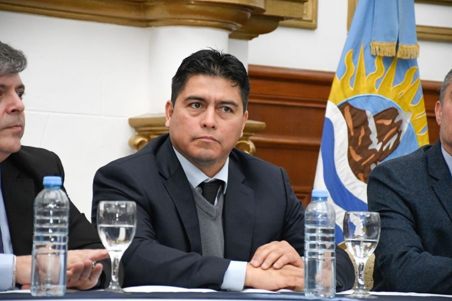 Vidal subrayó que “desinversión” es la palabra que define a la educación pública en la última década de gobierno