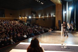Vidal impulsa la exploración del 80% del Macizo del Deseado en el marco de la presentación de un nuevo programa de formación