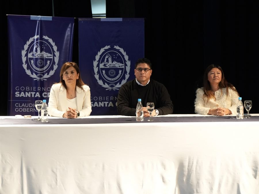 Rasgido destacó el impacto que la educación tiene en el empoderamiento de las personas