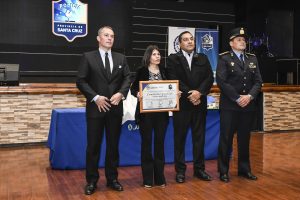 Vidal anunció la construcción de 120 viviendas para la Policía de Santa Cruz