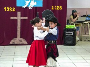 El CIC Fátima conmemoró el 2 de Abril: “Malvinas, por siempre Argentinas”