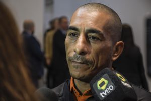 Claudio Vidal reconoció a los brigadistas santacruceños por su labor en incendios forestales