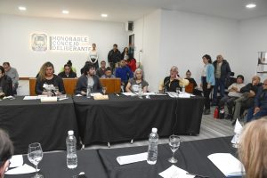 Autoridades provinciales se reunieron con taxistas, concejales y el municipio de Río Gallegos