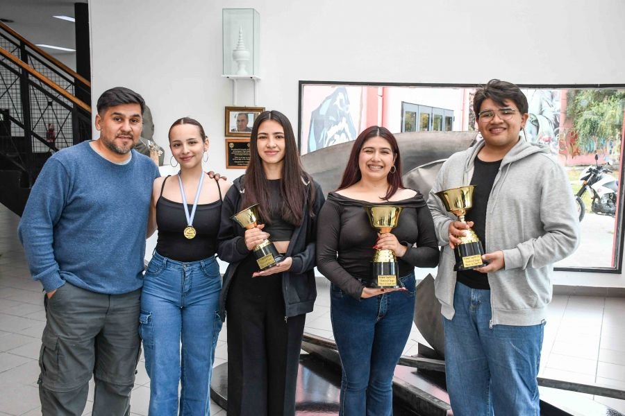 Bailarines de Río Gallegos fueron campeones en Chubut y participarán en el Mundial de Tango en Buenos Aires