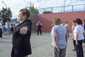 Día Mundial de la Actividad Física: Adultos del Centro Recuerdos Compartidos vivieron una tarde saludable