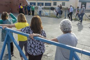 Día Mundial de la Actividad Física: Adultos del Centro Recuerdos Compartidos vivieron una tarde saludable