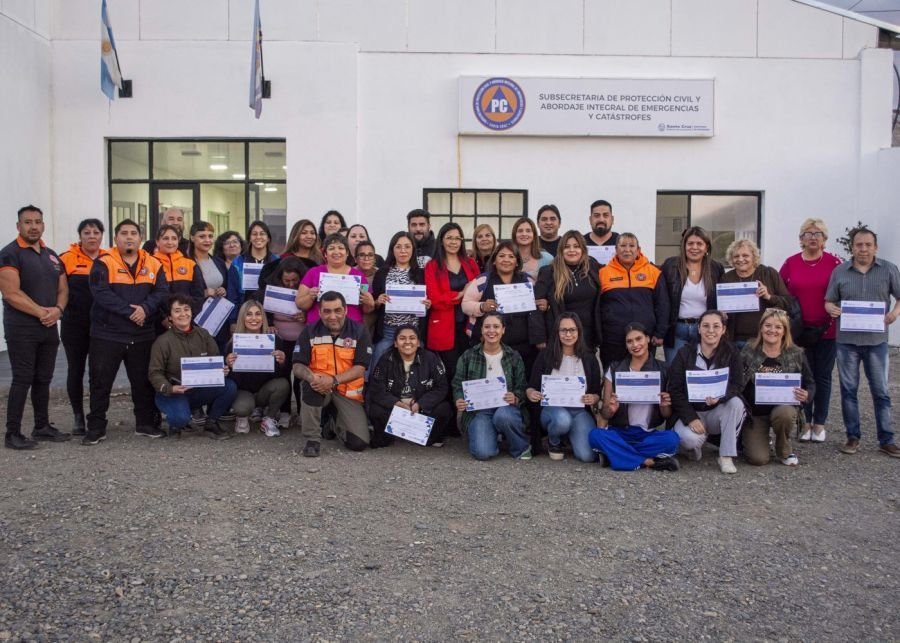 Capacitaron en primeros auxilios y sistema de comando de incidentes a personal de Desarrollo Social