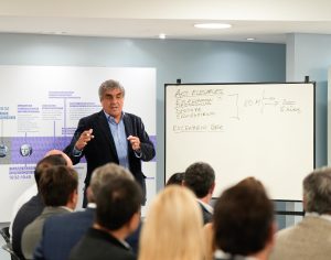 Santa Cruz impulsa una mesa minera permanente para fomentar inversiones y empleo