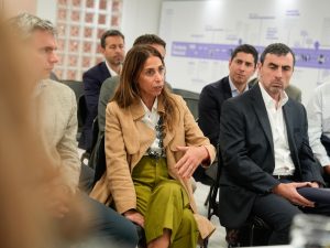 Santa Cruz impulsa una mesa minera permanente para fomentar inversiones y empleo