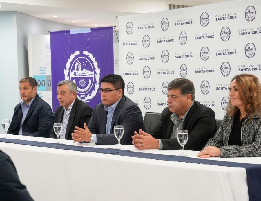 Santa Cruz impulsa una mesa minera permanente para fomentar inversiones y empleo