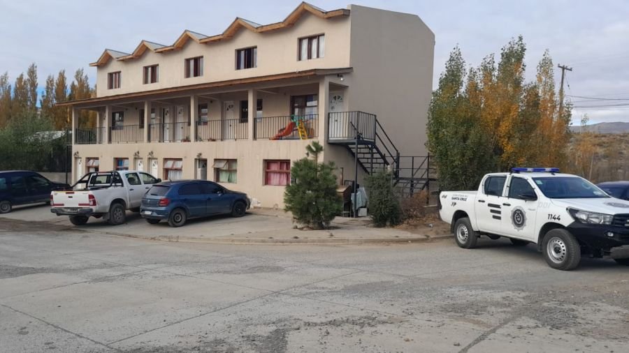 Operativo “No hay dos sin tres”: secuestro de cocaína, marihuana y armas en El Calafate