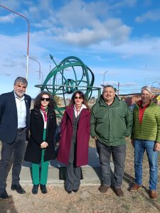 Puerto San Julián celebró el astroturismo con la inauguración del Monumento a la Esfera Armilar