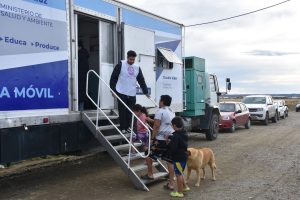 “Estamos con vos” llegó al barrio Santa Cruz