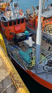 El barco Liliana trajo su producción para los santacruceños