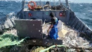 El barco Liliana trajo su producción para los santacruceños
