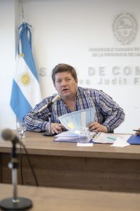 Martínez explicó a los diputados los beneficios del proyecto para reactivar el astillero de Caleta Paula