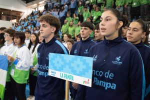 Cárdenas a los deportistas: "Cada paso que den ya es una victoria"