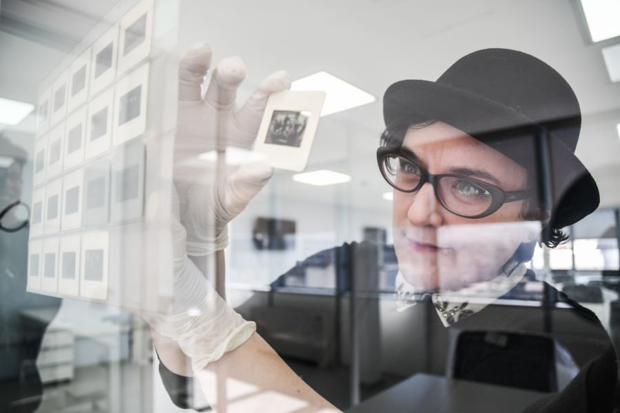 Muestra fotográfica de veteranas de Malvinas que transitaron por suelo santacruceño