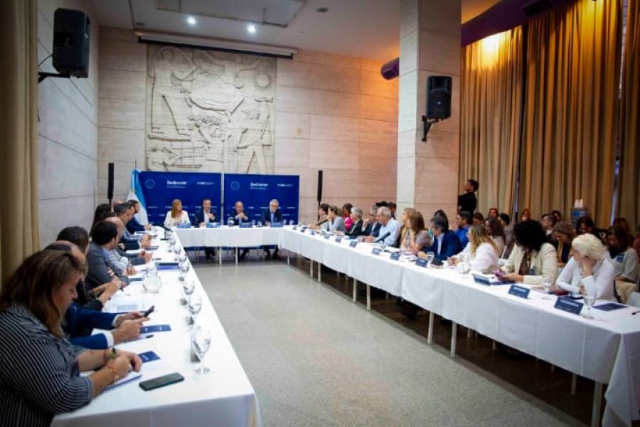 Santa Cruz participó del Consejo Federal de Drogas