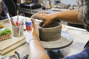 Convocan a artesanos a registrarse en el mapa de actividad artesanal de Santa Cruz