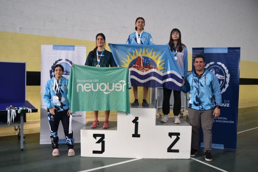 Santa Cruz se llevó medallas en atletismo, tenis de mesa y un sobresaliente desempeño en básquet femenino