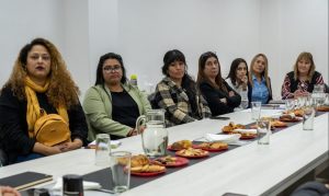 Educación firmó contrato con cooperativas, garantiza estabilidad laboral y mejoras salariales