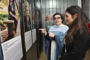 La Caja de Previsión Social inauguró la muestra "Santa Cruz, tierra de veteranas" en homenaje a mujeres de Malvinas