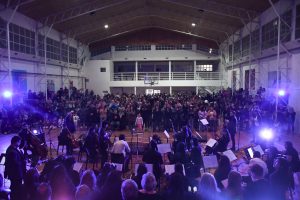 La Escuela de Danzas y Sinfonietta presentaron una conmovedora versión de la Misa Criolla