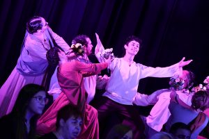 La Escuela de Danzas y Sinfonietta presentaron una conmovedora versión de la Misa Criolla