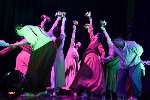 La Escuela de Danzas y Sinfonietta presentaron una conmovedora versión de la Misa Criolla