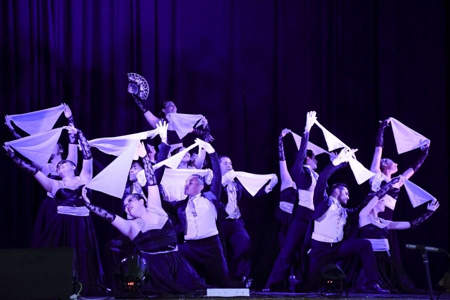 La Escuela de Danzas y Sinfonietta presentaron una conmovedora versión de la Misa Criolla