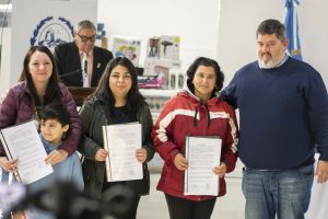 El Gobierno Provincial entregó insumos y herramientas a emprendedores santacruceños