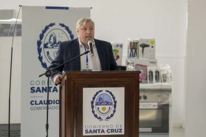 El Gobierno Provincial entregó insumos y herramientas a emprendedores santacruceños