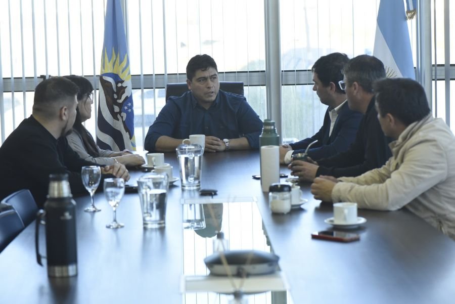 El Gobierno Provincial anunció la reparación de los sitios 3 y 4 del muelle de Puerto Deseado