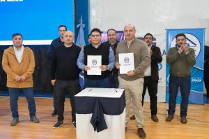 Claudio Vidal anunció una planta anti hielo en La Esperanza para reforzar la seguridad vial invernal