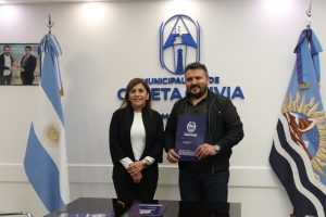 Se firmó un convenio que garantiza la estabilidad laboral a más de 180 familias