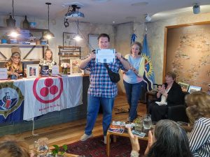 Entre poemas y raíces: la literatura santacruceña brilló en CABA