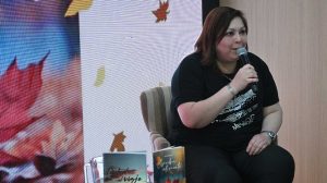 Santa Cruz presentó obras literarias en la Feria Internacional del Libro