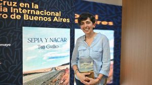 Santa Cruz presentó obras literarias en la Feria Internacional del Libro