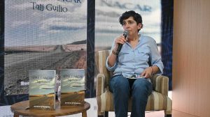 Santa Cruz presentó obras literarias en la Feria Internacional del Libro