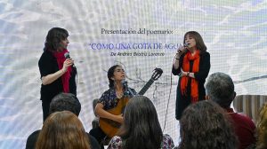 Andrea Lorenzo presentó su primer poemario en la Feria Internacional del Libro