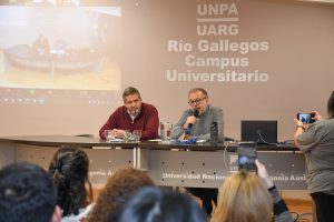 Micrófonos abiertos y desafíos digitales: la comunicación provincial bajo la lupa académica