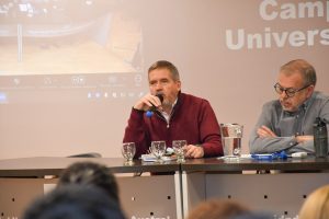 Micrófonos abiertos y desafíos digitales: la comunicación provincial bajo la lupa académica