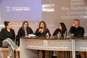 Micrófonos abiertos y desafíos digitales: la comunicación provincial bajo la lupa académica