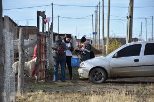 Salud continúa despliegue territorial en barrios de Río Gallegos